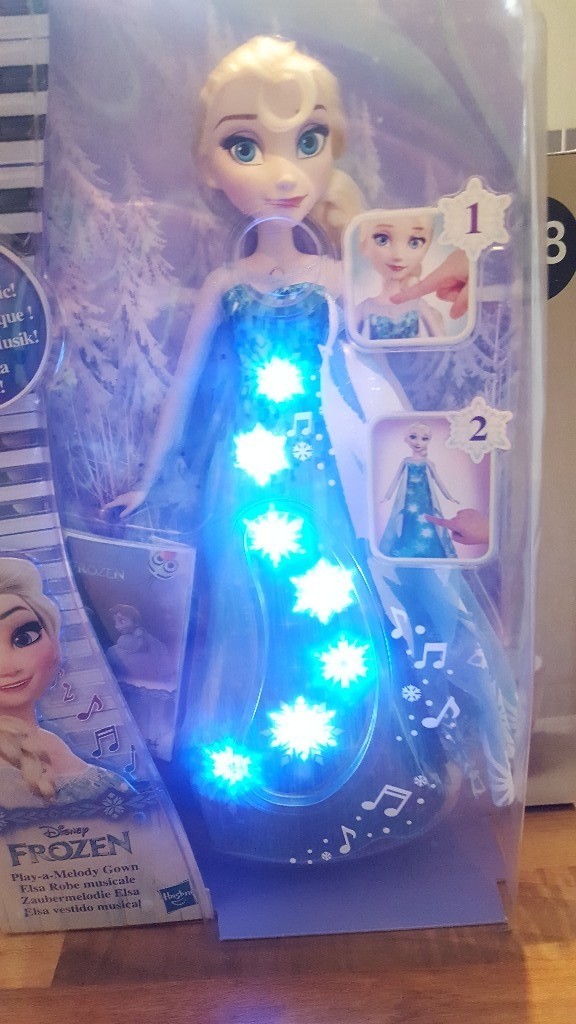 frozen play a melody gown elsa